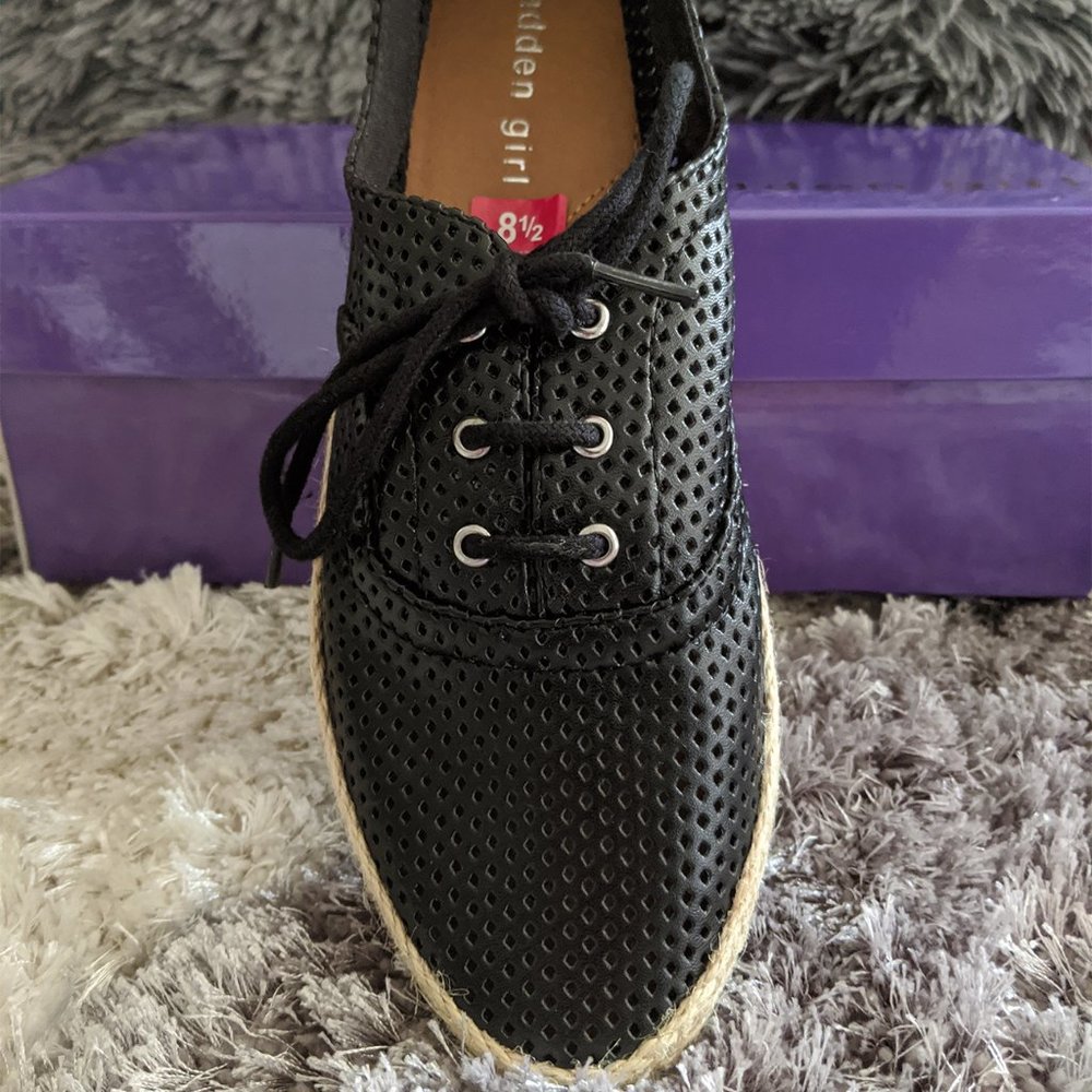 NIB Madden Girl Pippa Sneakers Size 8.5